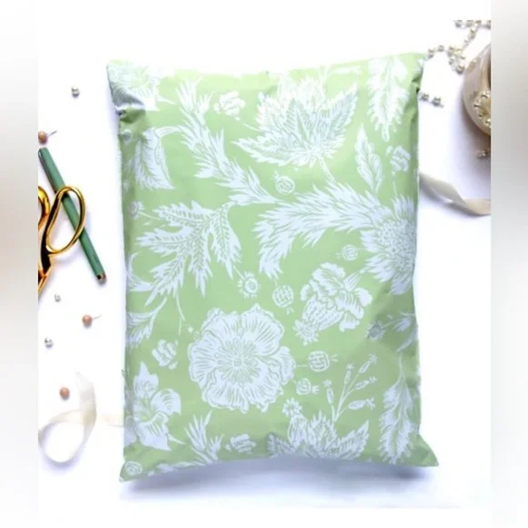 Floral Green and White Polymailers - 12x15.5” - Set of 15 - Picture 1 of 2
